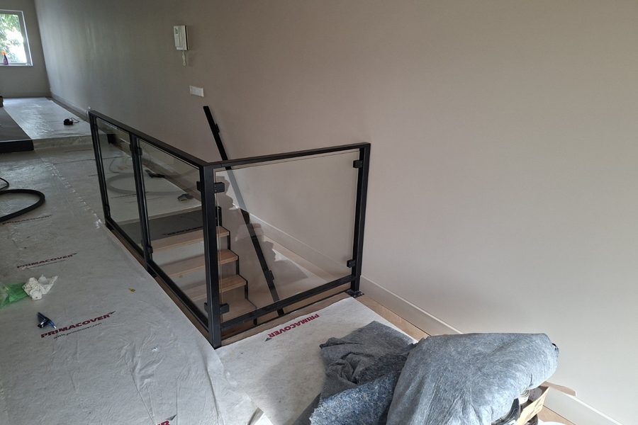 Glazen balustrade – hoekaanzicht