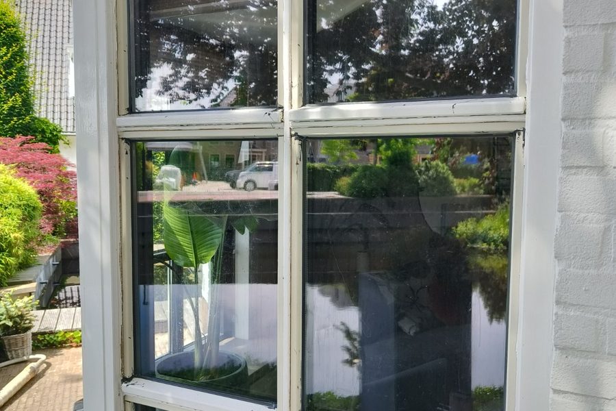 Hoekpui – nieuw glas